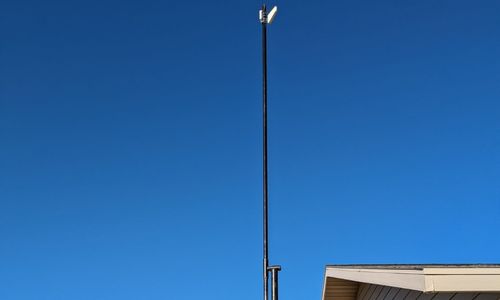 Pivoting Pole Mount